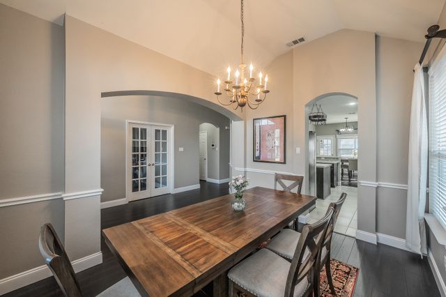 5021 Valleyside Drive, Fort Worth, TX 76123