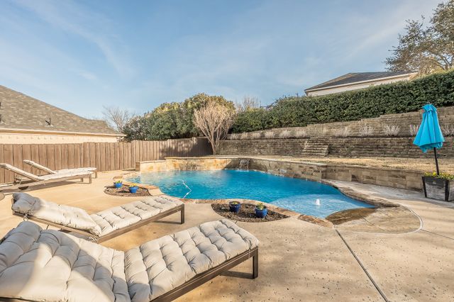 5021 Valleyside Drive, Fort Worth, TX 76123