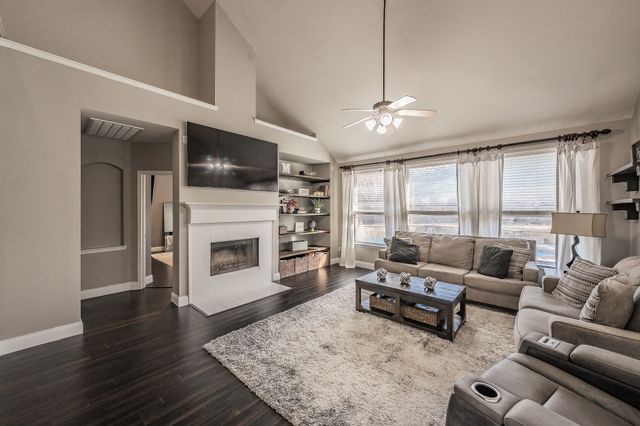 5021 Valleyside Drive, Fort Worth, TX 76123