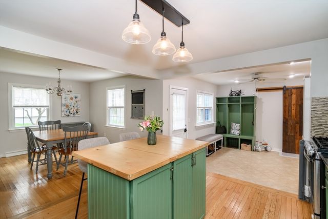 39 Old North Road, Hudson, MA 01749