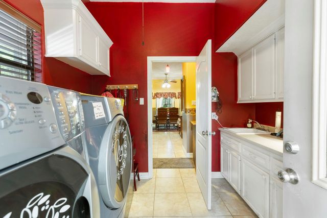 21015 Imperial Oak Drive, Magnolia, TX 77355