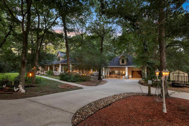 21015 Imperial Oak Drive, Magnolia, TX 77355