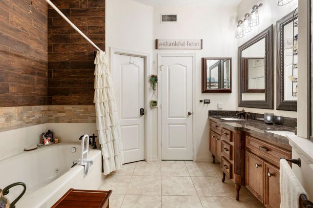 21015 Imperial Oak Drive, Magnolia, TX 77355