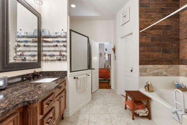 21015 Imperial Oak Drive, Magnolia, TX 77355