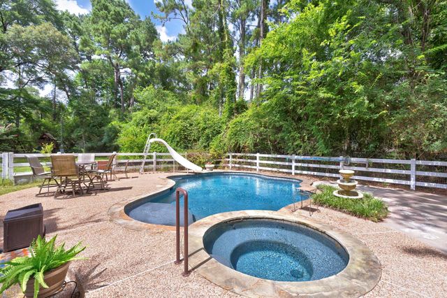 21015 Imperial Oak Drive, Magnolia, TX 77355