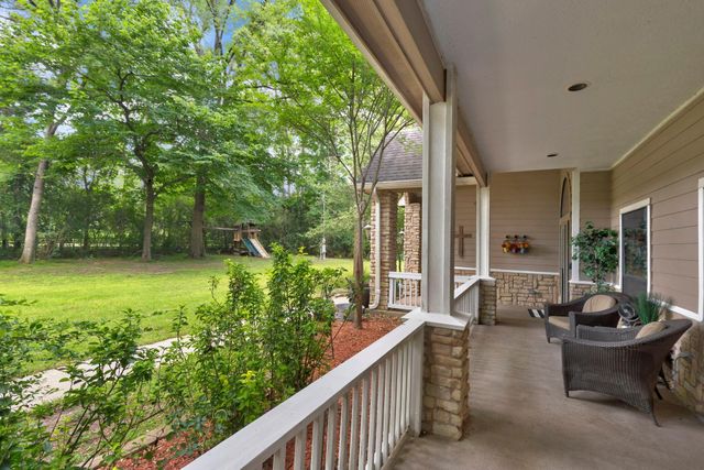 21015 Imperial Oak Drive, Magnolia, TX 77355