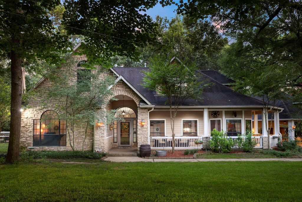 21015 Imperial Oak Drive, Magnolia, TX 77355