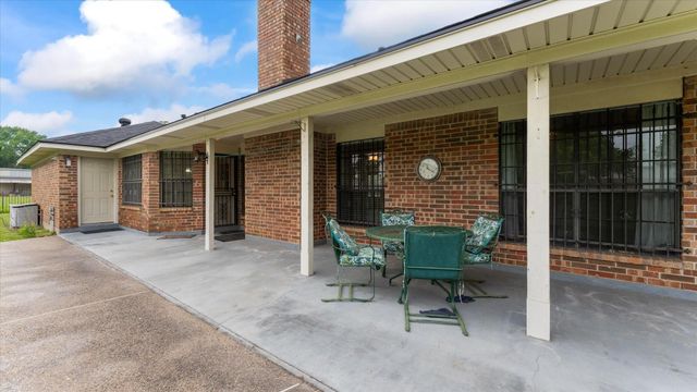 17623 Kings Court, Cypress, TX 77429