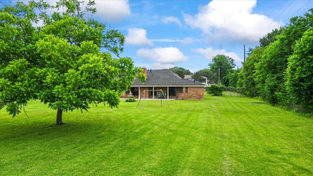 17623 Kings Court, Cypress, TX 77429