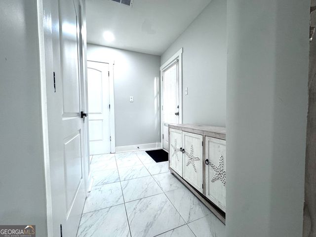 3280 Stonewall Tell Road, Atlanta, GA 30349