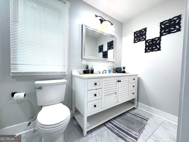 3280 Stonewall Tell Road, Atlanta, GA 30349