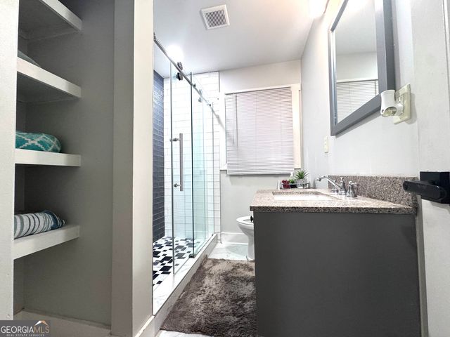 3280 Stonewall Tell Road, Atlanta, GA 30349