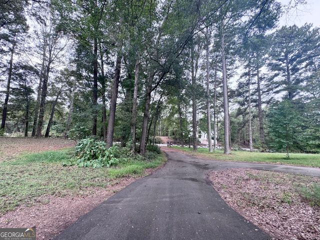 3280 Stonewall Tell Road, Atlanta, GA 30349