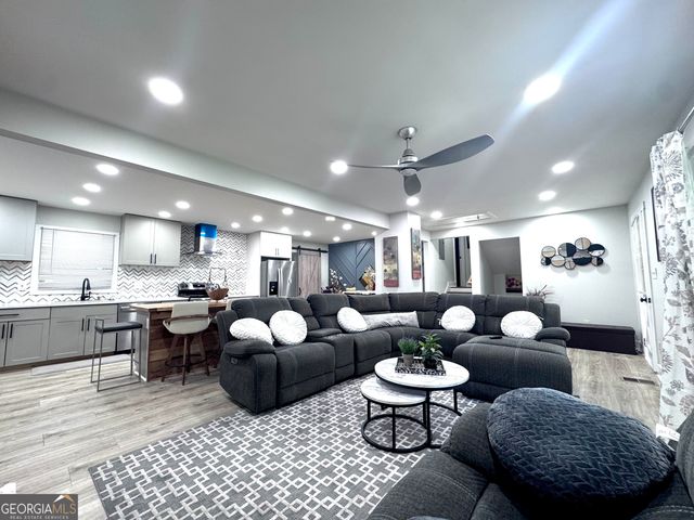 3280 Stonewall Tell Road, Atlanta, GA 30349