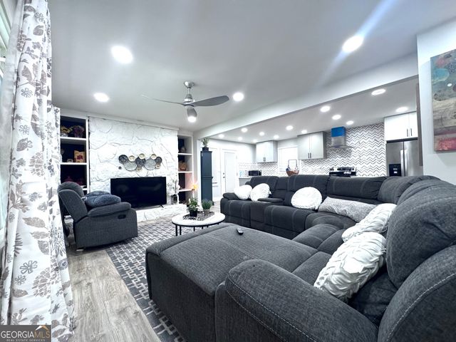 3280 Stonewall Tell Road, Atlanta, GA 30349