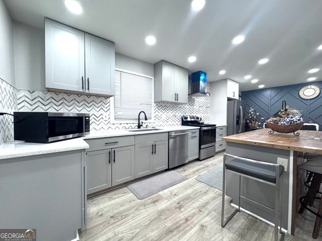 3280 Stonewall Tell Road, Atlanta, GA 30349