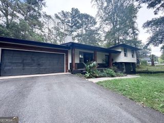3280 Stonewall Tell Road, Atlanta, GA 30349