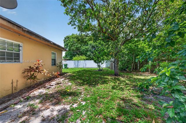 1936 Washington St, Hollywood, FL 33020