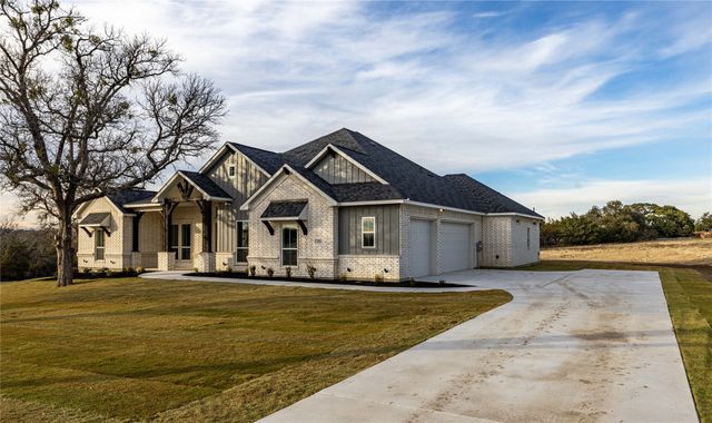 252 Oak Meadow Lane, Weatherford, TX 76085