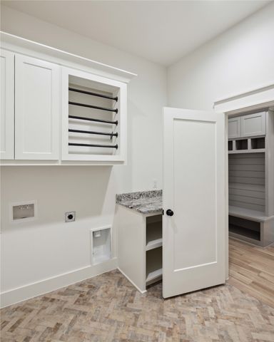 252 Oak Meadow Lane, Weatherford, TX 76085