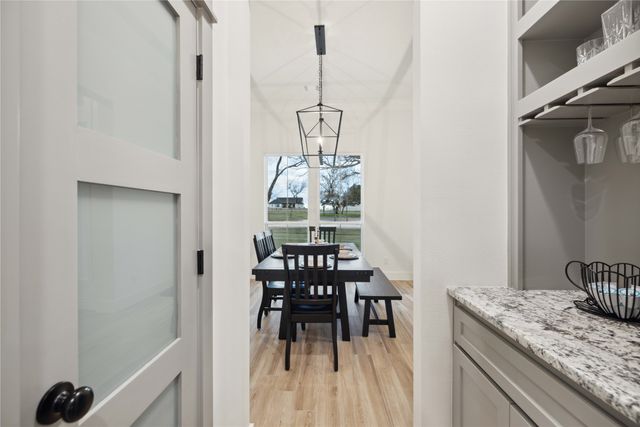 252 Oak Meadow Lane, Weatherford, TX 76085