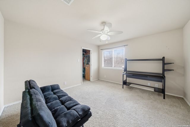 314 LOCH LOMOND DR, Cibolo, TX 78108