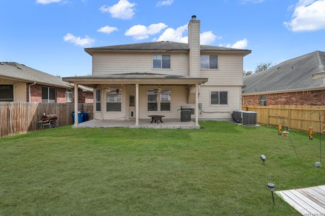 314 LOCH LOMOND DR, Cibolo, TX 78108