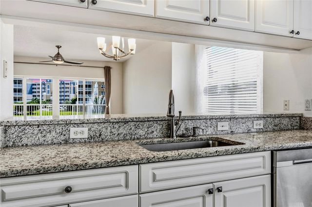 960 STARKEY ROAD 3106, Largo, FL 33771