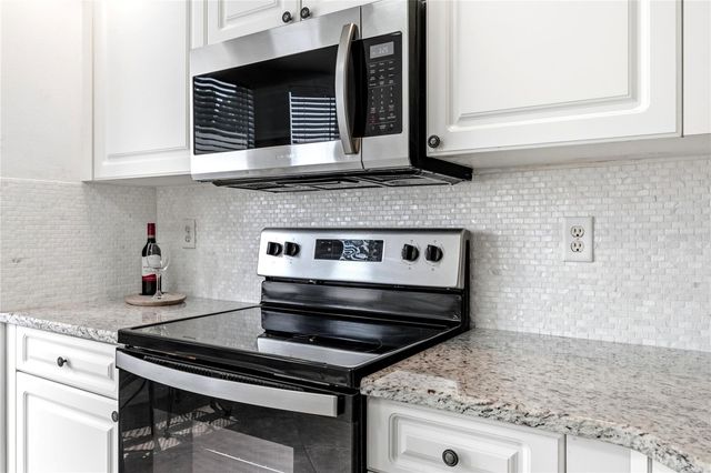 960 STARKEY ROAD 3106, Largo, FL 33771