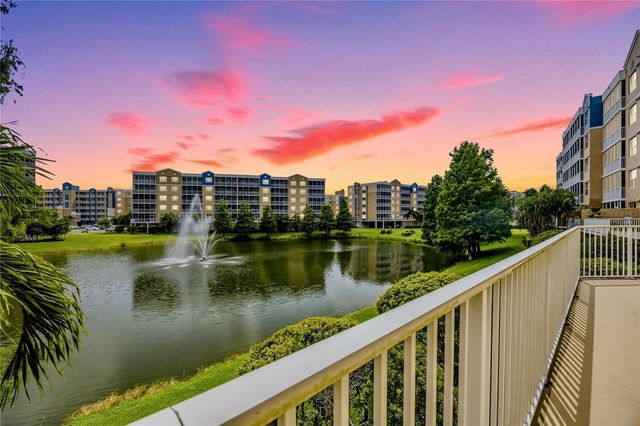 960 STARKEY ROAD 3106, Largo, FL 33771