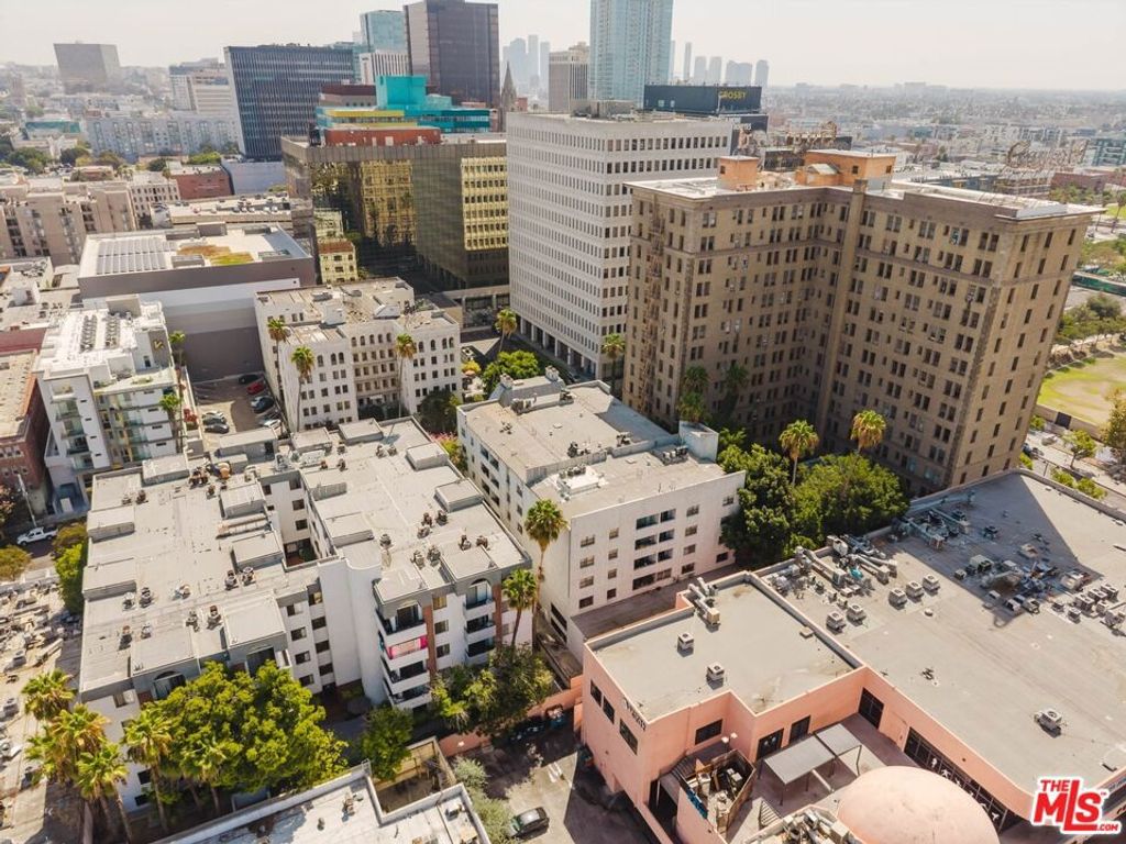 631 S Kenmore Avenue 303, Los Angeles, CA 90005 — photo 3