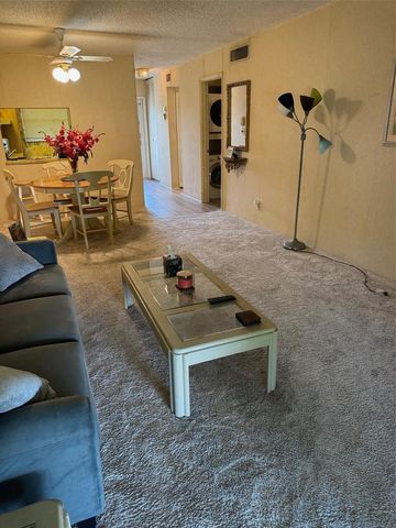 1801 NW 75th Avenue 306, Plantation, FL 33313