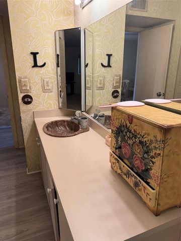 1801 NW 75th Avenue 306, Plantation, FL 33313