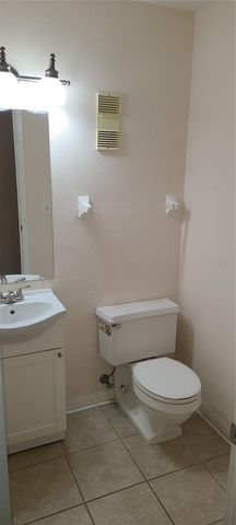 3813 N OAK DRIVE F12, Tampa, FL 33611