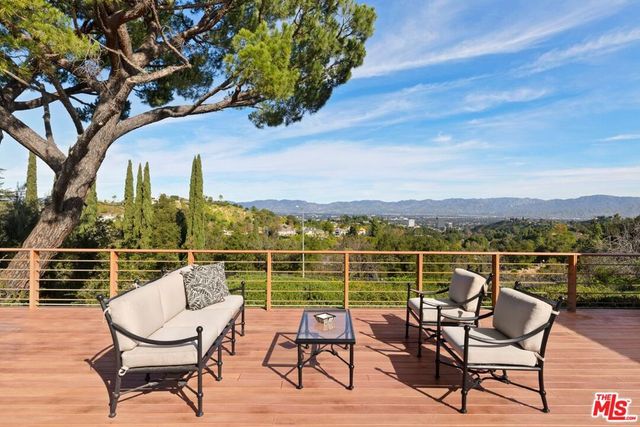 3300 Red Rose Drive, Encino, CA 91436