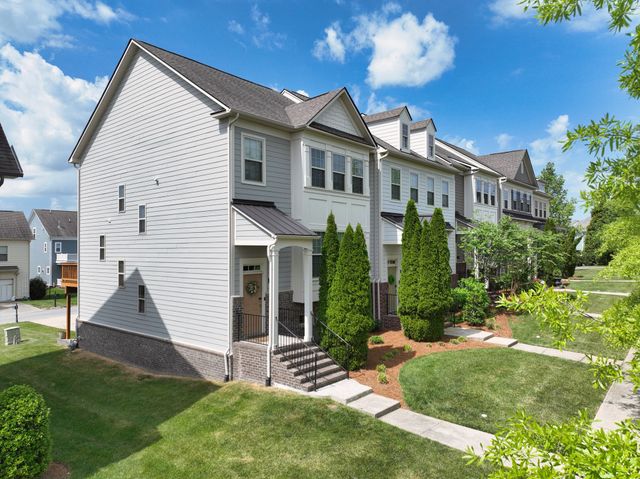9541 Dresden Sq, Brentwood, TN 37027