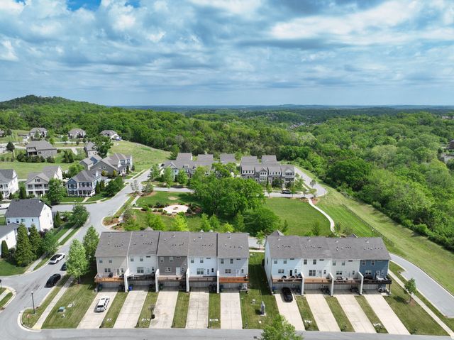 9541 Dresden Sq, Brentwood, TN 37027