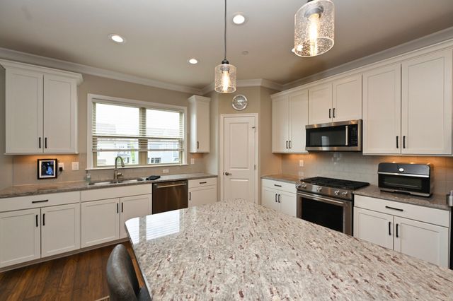 9541 Dresden Sq, Brentwood, TN 37027