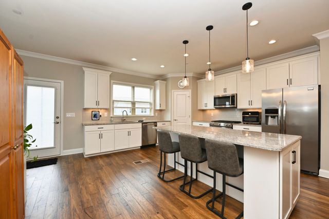 9541 Dresden Sq, Brentwood, TN 37027