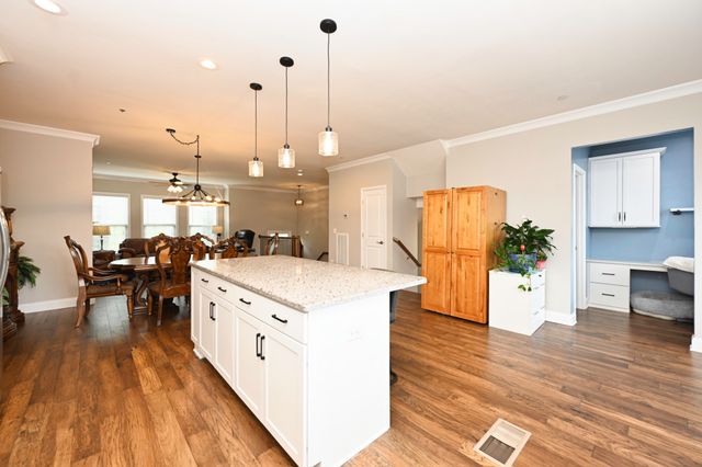 9541 Dresden Sq, Brentwood, TN 37027