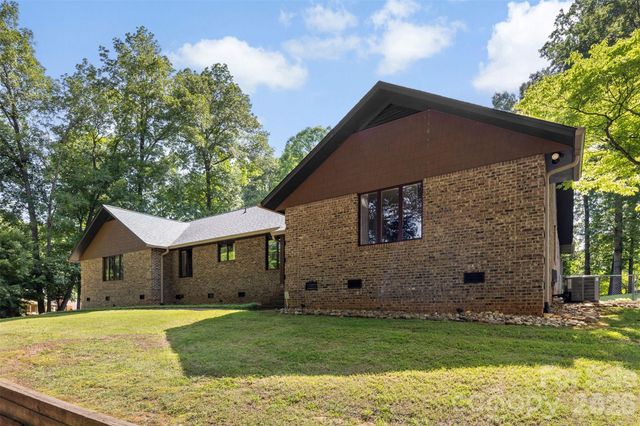 114 Old Mine Road, Mount Holly, NC 28120
