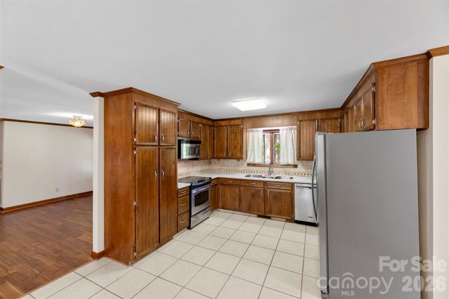 114 Old Mine Road, Mount Holly, NC 28120