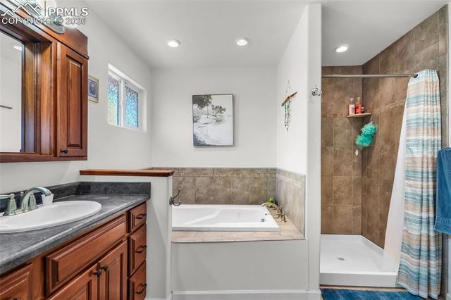 75 Wheatridge Drive, Pueblo, CO 81005