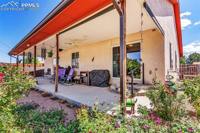 75 Wheatridge Drive, Pueblo, CO 81005