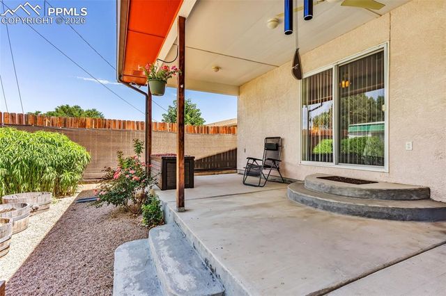 75 Wheatridge Drive, Pueblo, CO 81005