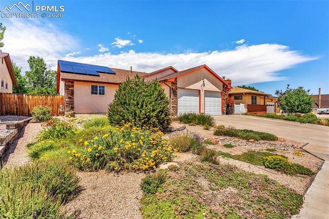 75 Wheatridge Drive, Pueblo, CO 81005
