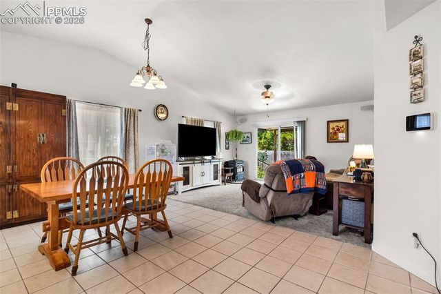 75 Wheatridge Drive, Pueblo, CO 81005