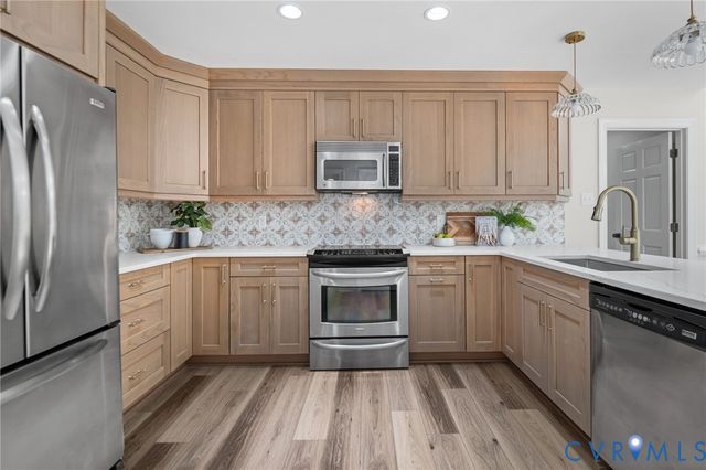 3220 Winterfield Rd, Midlothian, VA 23113