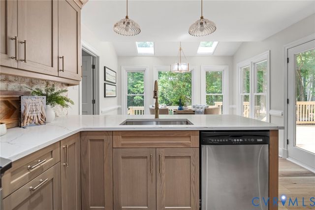 3220 Winterfield Rd, Midlothian, VA 23113