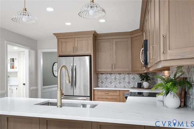 3220 Winterfield Rd, Midlothian, VA 23113